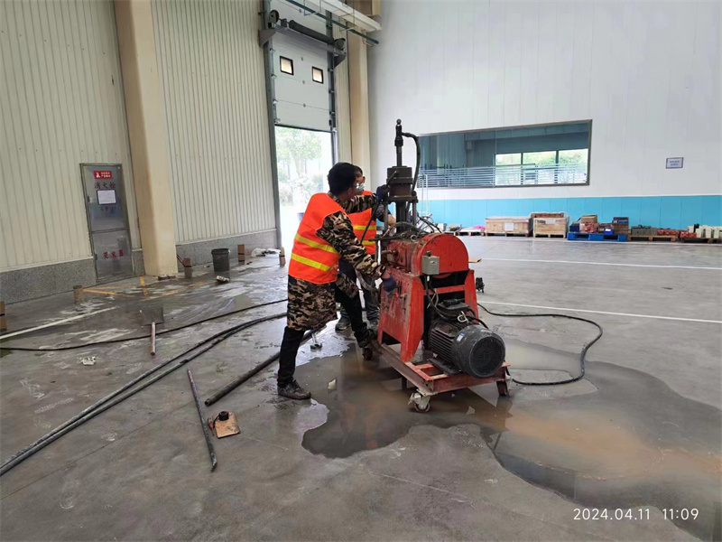 横山厂房地面下沉塌陷注浆加固施工